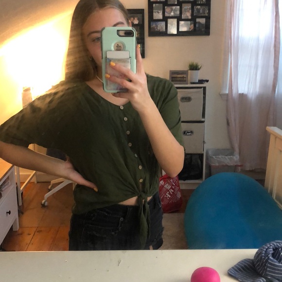 green blouse/ summer shirt - Picture 1 of 3